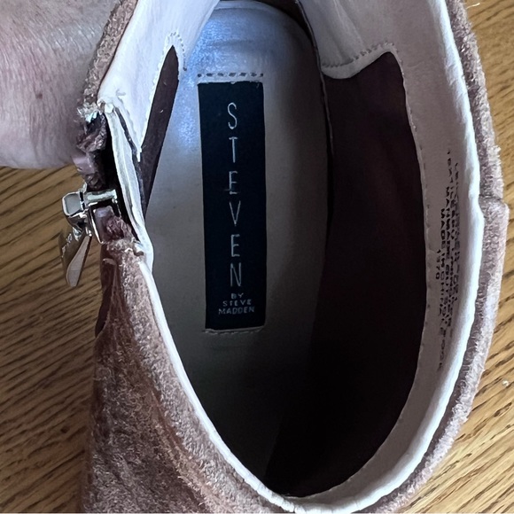 ⭐️ Steven by Steve Madden Leiland Chestnut Suede Pointy Toe Ankle Booties Sz 5.5 - Picture 7 of 9